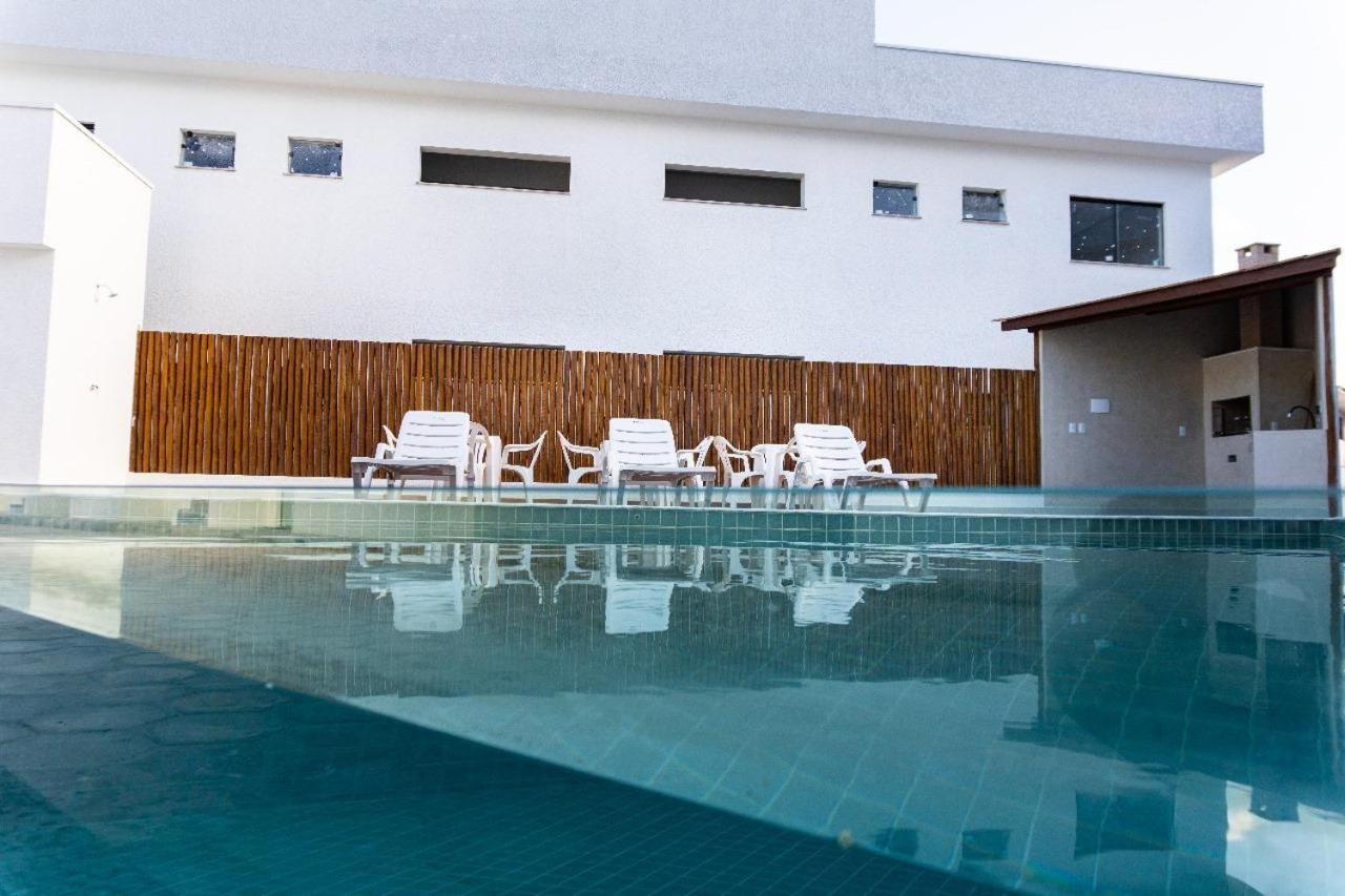 Apartamento Condominio Triangulo Da Embauba